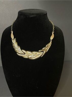 Gold Leaf Motif Collar Necklace - Women Jewelry